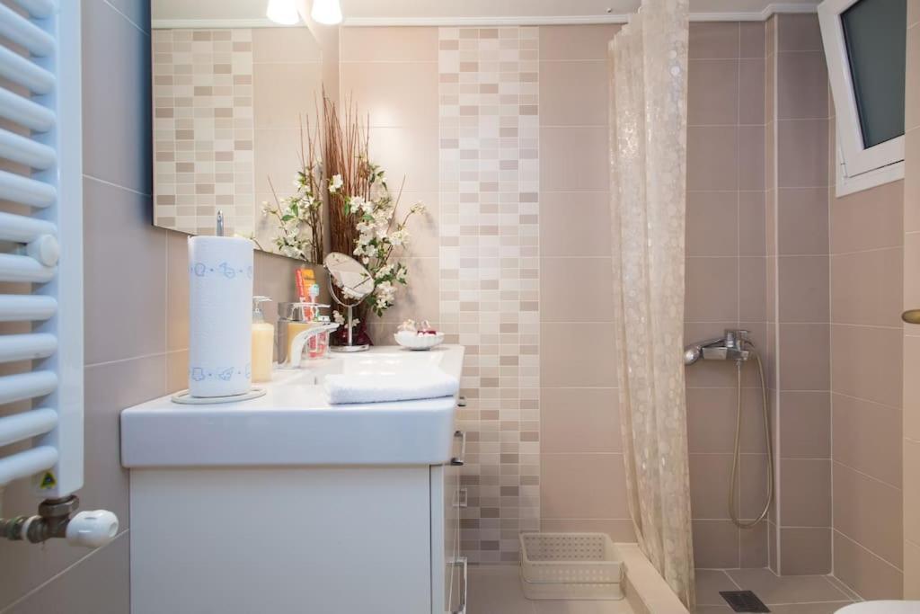 Top-Rated 1-Bedroom Apartment In The Heart Of Athen Eksteriør bilde