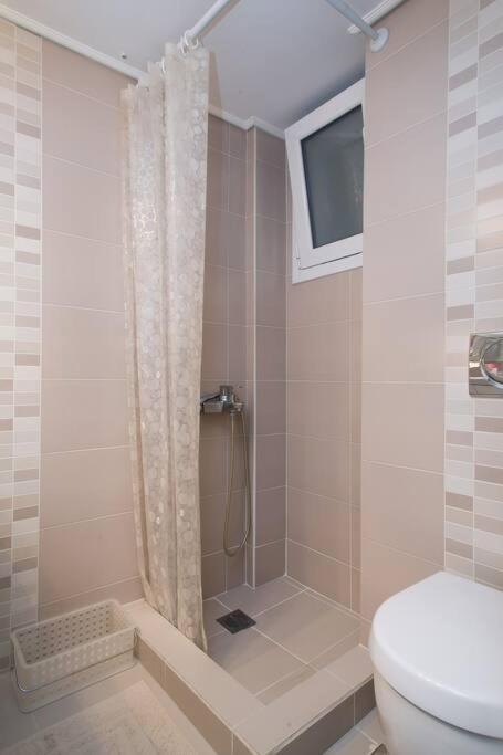 Top-Rated 1-Bedroom Apartment In The Heart Of Athen Eksteriør bilde